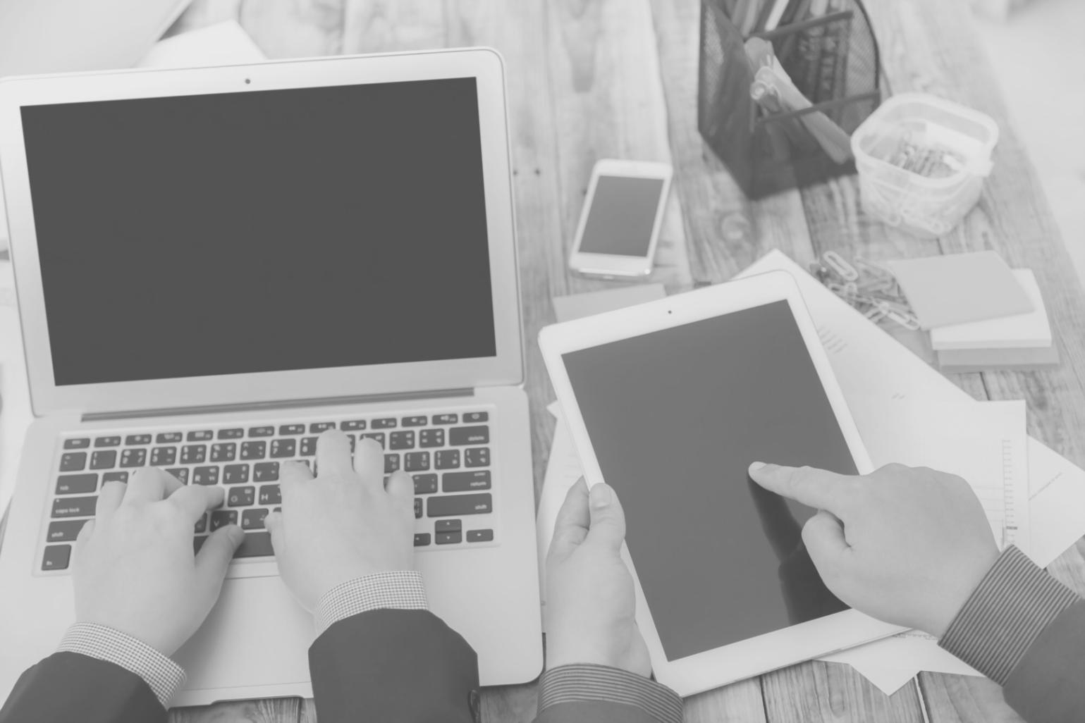 Frontend-Entwicklung auf mehreren Bildschirmen