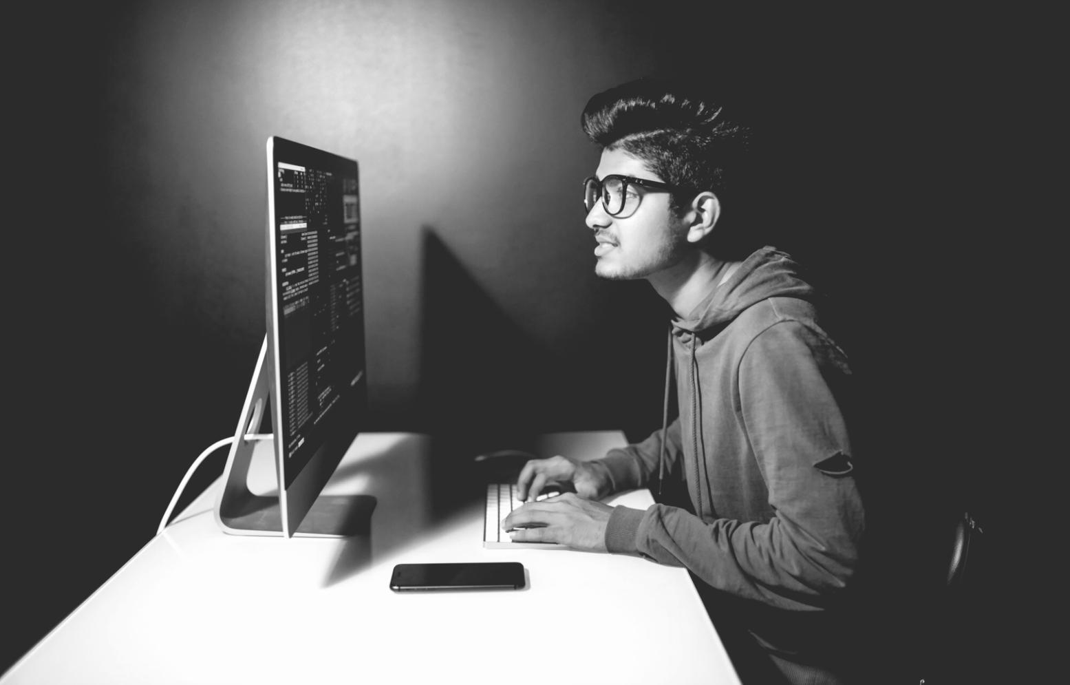 Praktische Frontend-Projekte und Code-Entwicklung